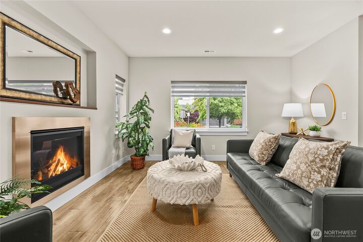 Property Photo: 12220 SE 251st Place WA 98030