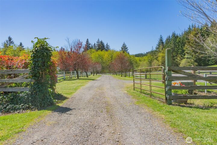 Property Photo:  1100  Wilson Road NW  WA 98502 