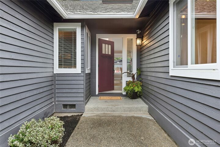 Property Photo:  4909 NE 21st Street  WA 98059 