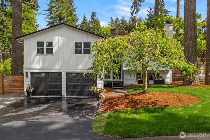 Property Photo:  20111  80th Avenue W  WA 98026 