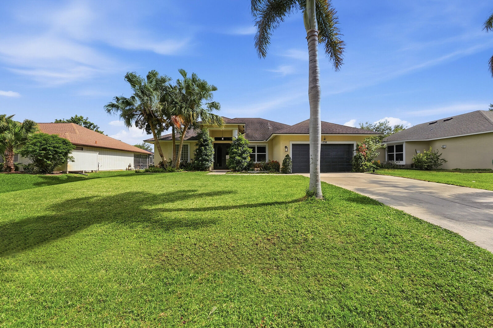 Property Photo:  1298 SW Chase Road  FL 34953 