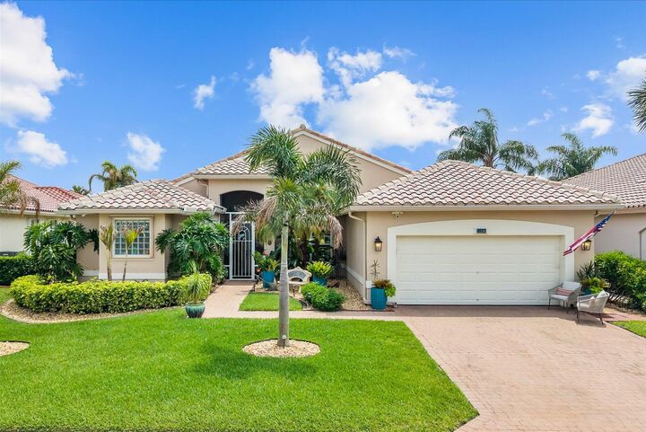 Property Photo: 482 NW Blue Lake Drive FL 34986