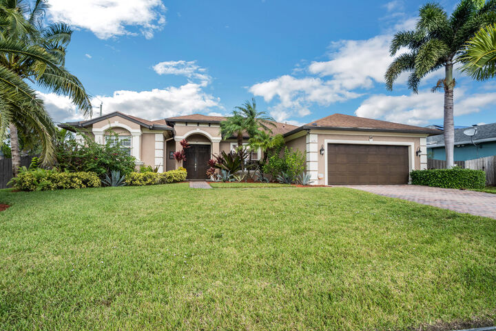 Property Photo:  1691 SW Crawford Avenue  FL 34953 