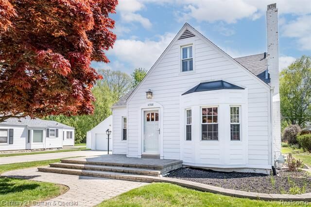 Property Photo:  11700 Farley  MI 48239 