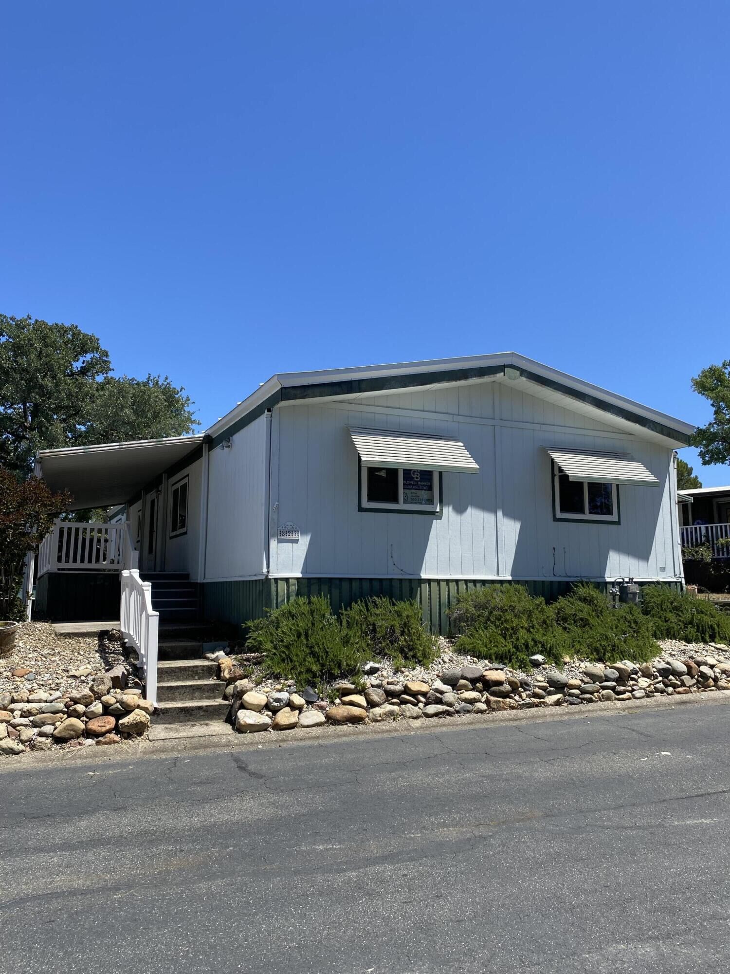 Property Photo:  827 Shawnee Trail  CA 96003 