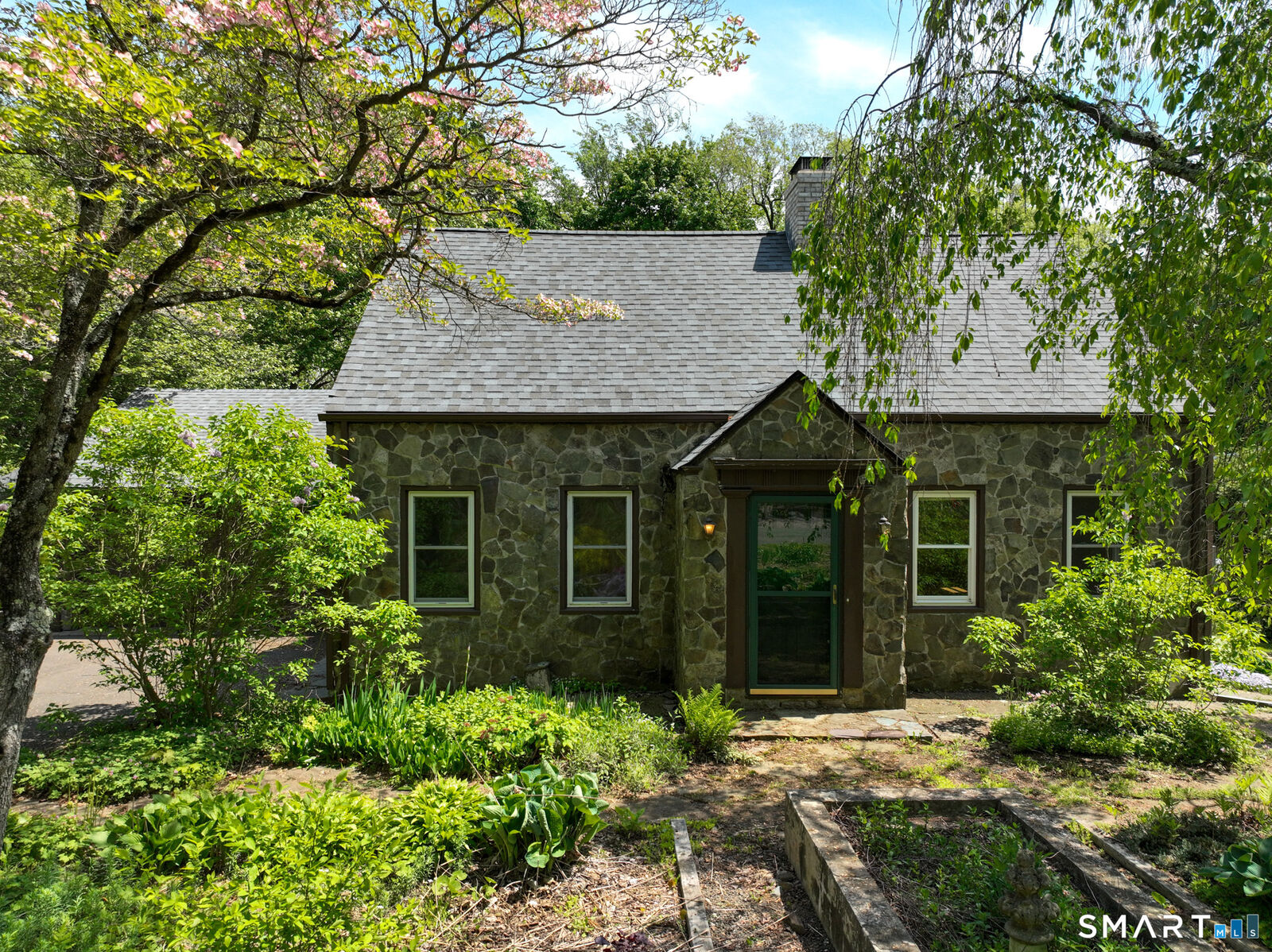 Property Photo:  895 Hartford Turnpike  CT 06517 