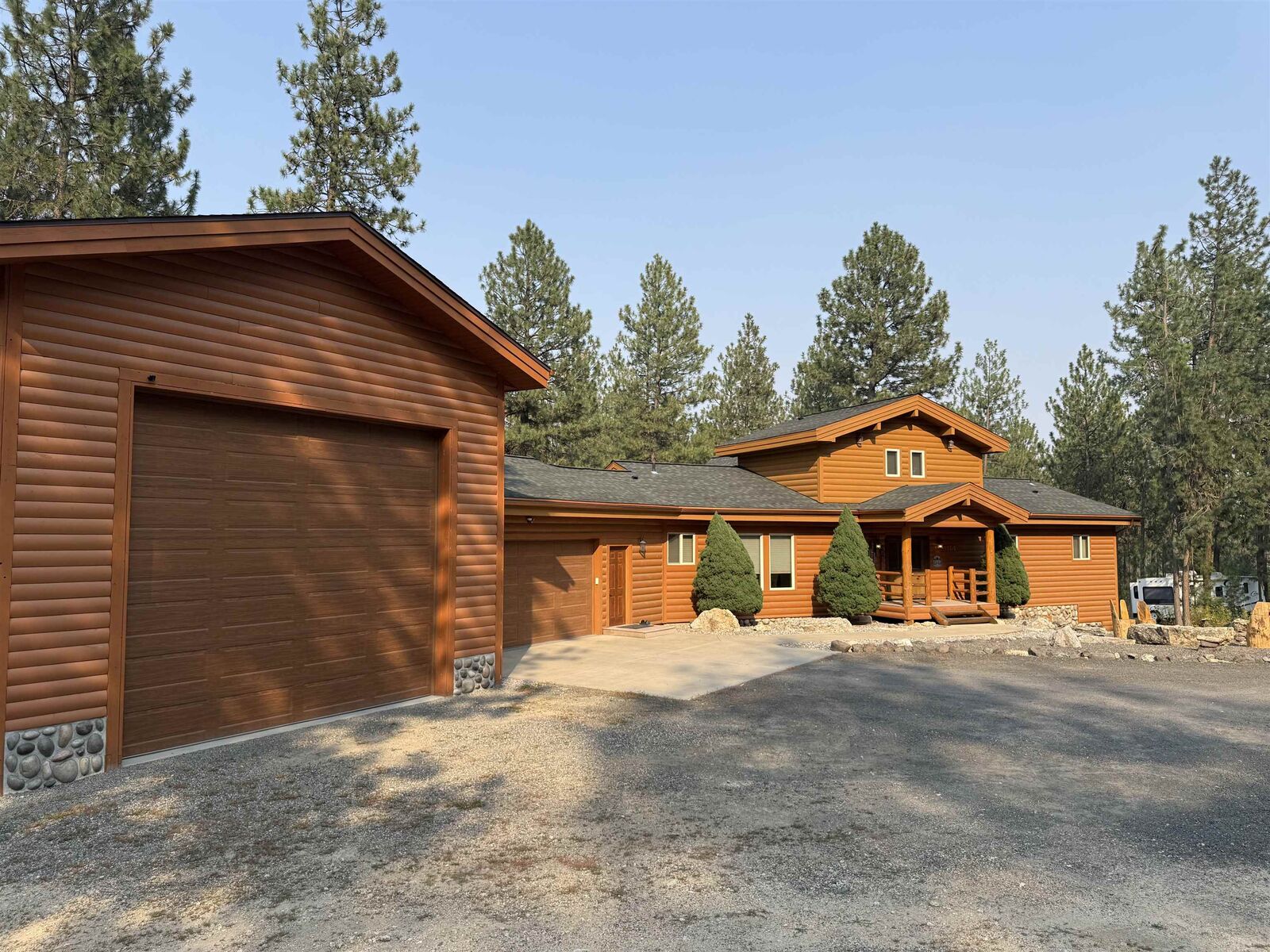 Property Photo: 9114 S Thomas Mallen Rd WA 99004