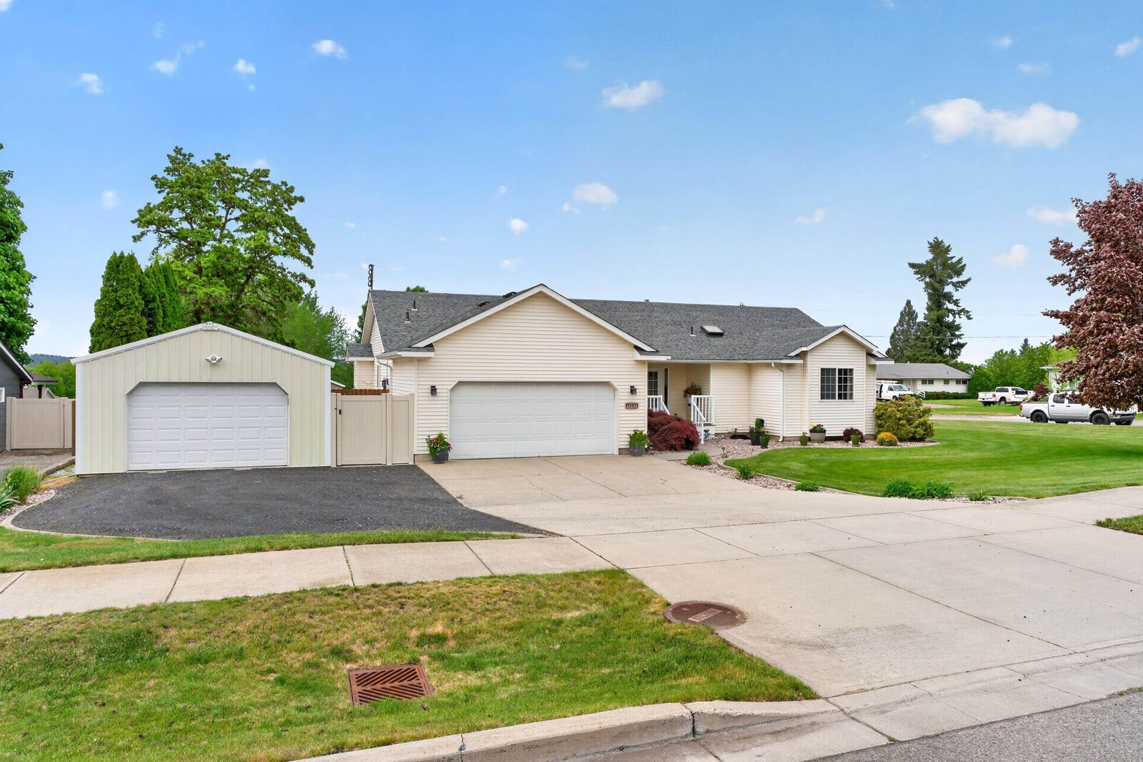 Property Photo:  13707 E 12th Ave  WA 99216 