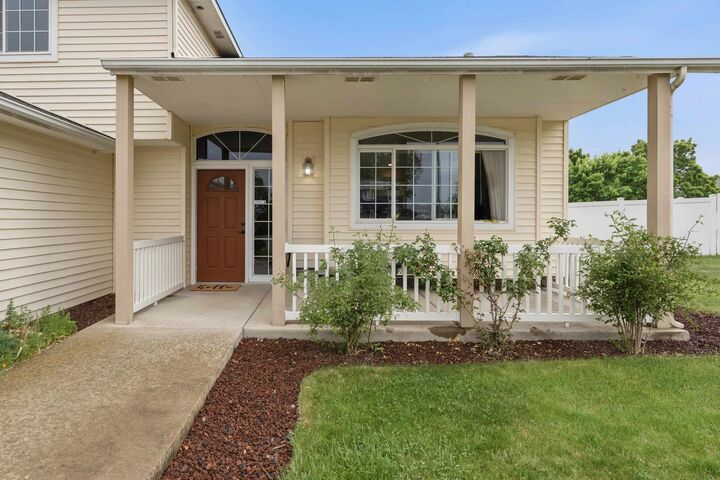 Property Photo:  1616 N Rio Grande Ln  WA 99016 