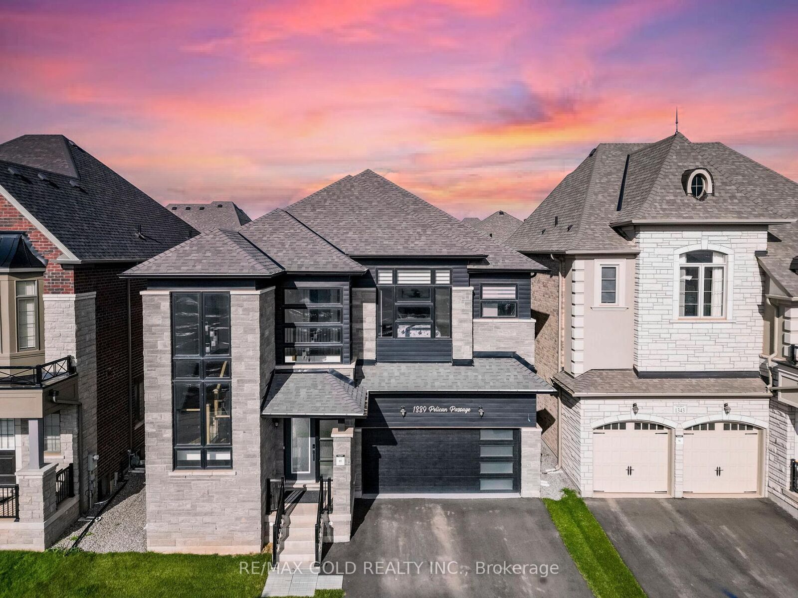Property Photo: 1339 Pellican Pass ON L6H 7Z9