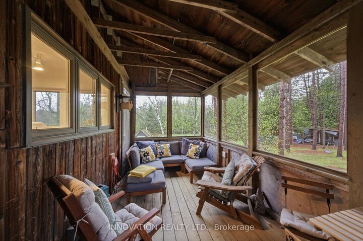 Property Photo: 6922 Flewellyn Road ON K2S 1A9