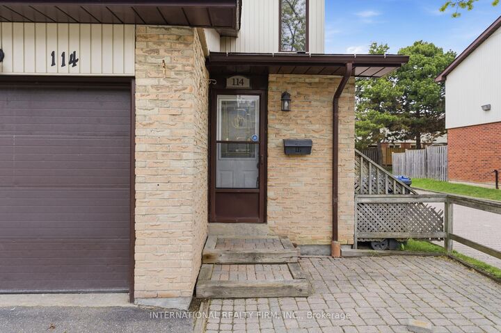Property Photo: 114 Foster Crescent ON L6V 3M8