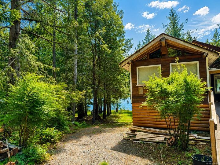 Property Photo:  3148 Bay Rd  BC V9K 2L7 