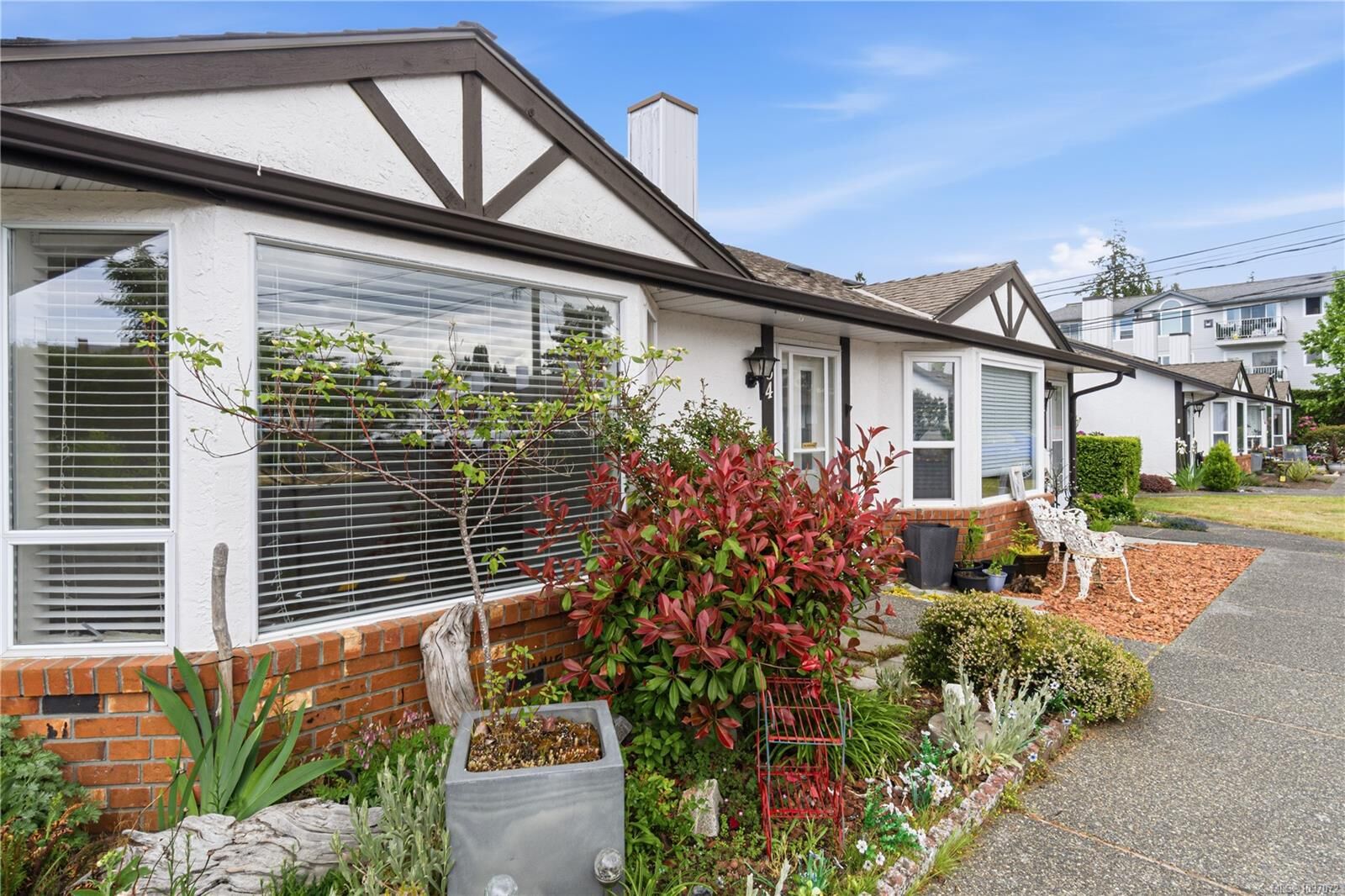 Property Photo:  120 Finholm St N 54  BC V9P 1J5 