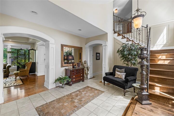 Property Photo: 3747 Ashton Pl BC V9P 9G8