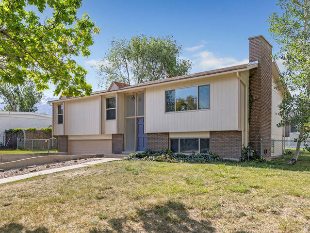 Property Photo:  1384 E Sudbury Ave  UT 84093 