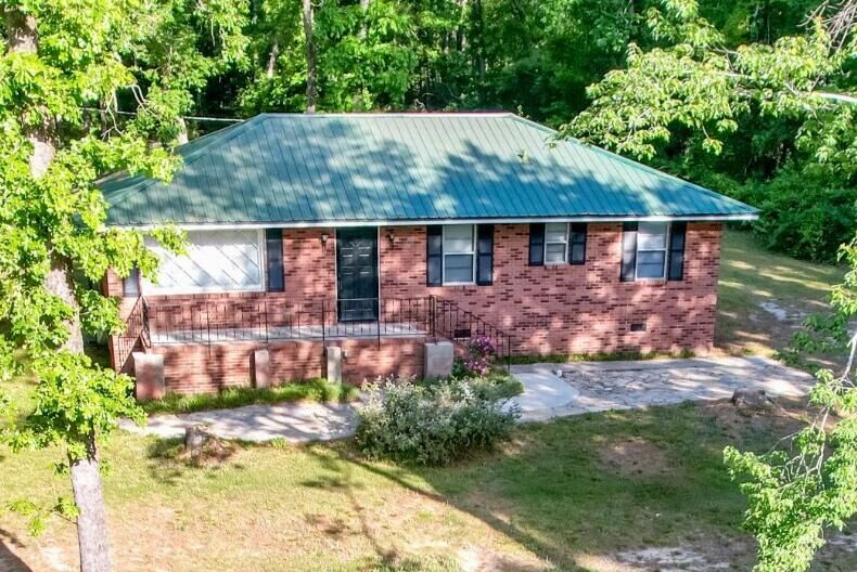 Property Photo:  800 Old Whiskey Rd S  SC 29809 
