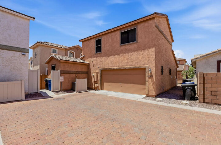 Property Photo:  4043 E Milky Way  AZ 85295 