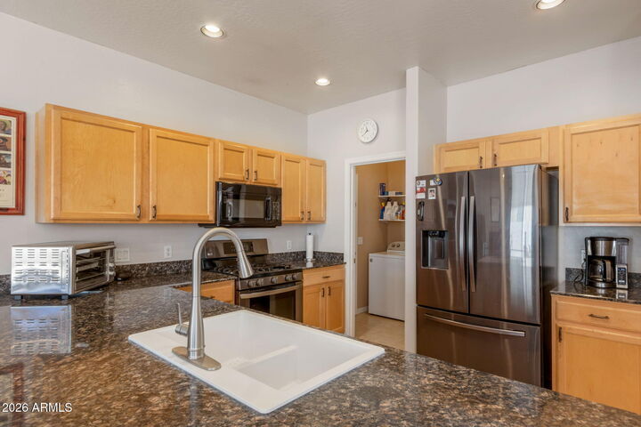 Property Photo:  1674 E Vista De Montana --  AZ 86326 