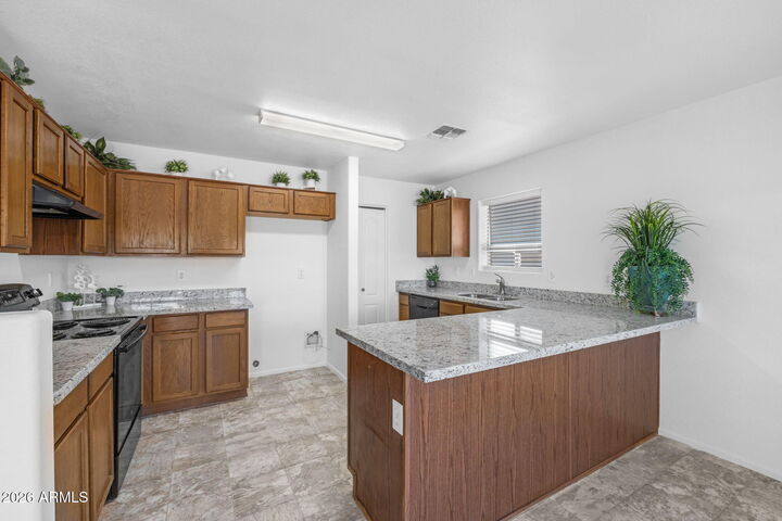 Property Photo:  28609 N Dolomite Lane  AZ 85143 