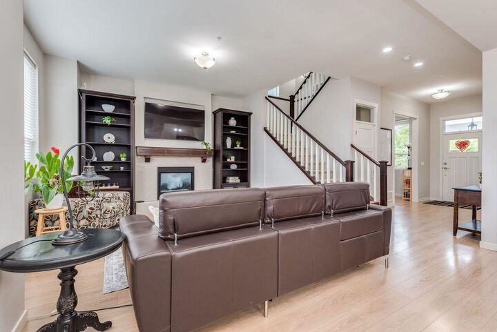 Property Photo:  24406 113 Avenue  BC V2W 0H4 
