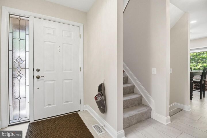 Property Photo: 1509 Farsta Court VA 20190