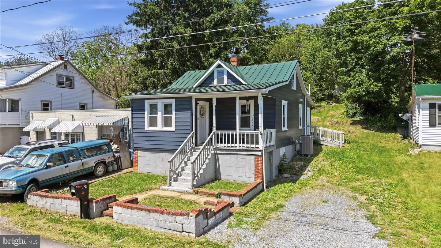 Property Photo:  1129 Purcell Lane  VA 22603 