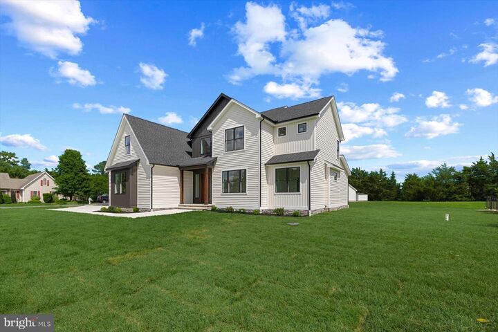 Property Photo:  3 Persimmon Lane  DE 19951 