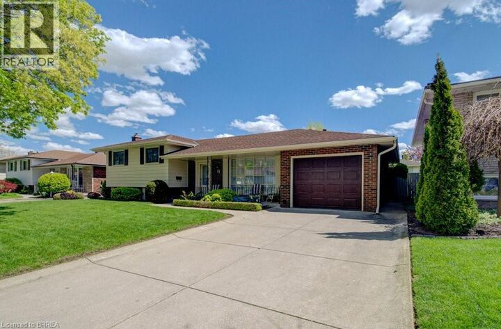 Property Photo:  11 Pippin Drive  ON N3R 5V8 