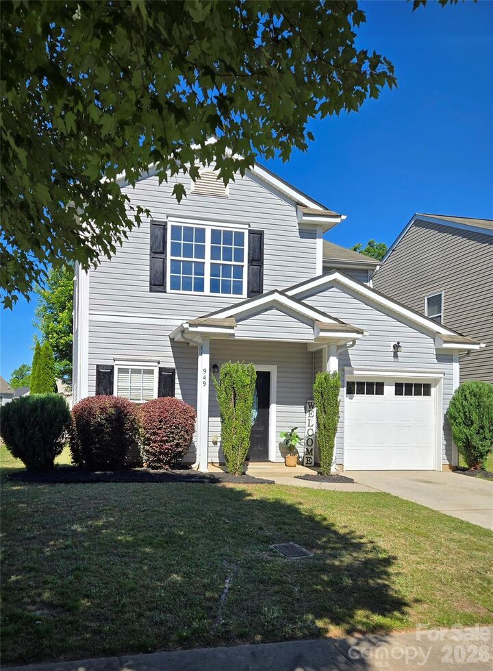 Property Photo:  949 Willow Creek Drive  NC 28054 