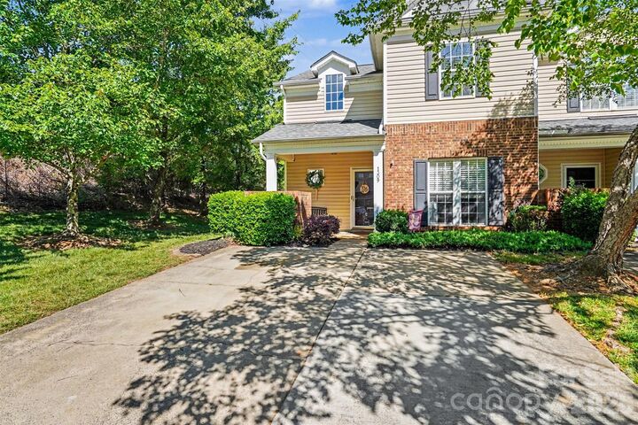 Property Photo: 1309 Anthem Court NC 28205