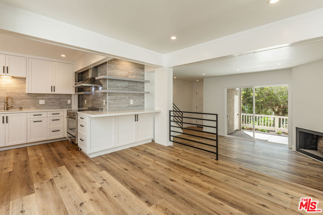 Property Photo: 28368 Rey De Copas Ln CA 90265