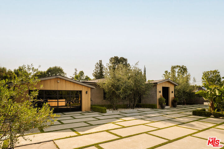 Property Photo:  5813 Lubao Ave  CA 91367 