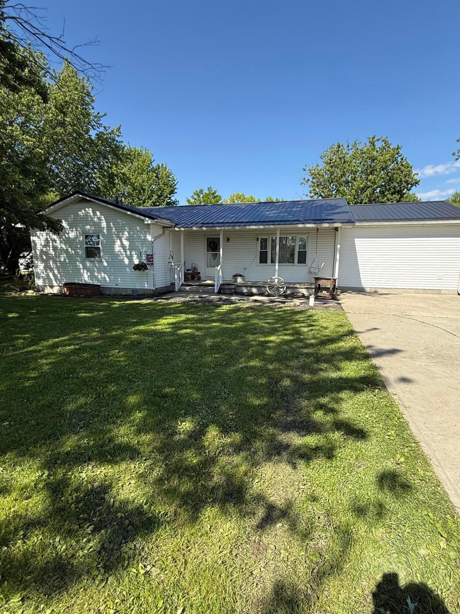 Property Photo: 469 Larue-Marseilles Road OH 43332