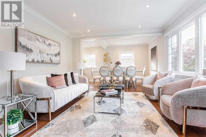 Property Photo:  50 Cartier Crescent Main  ON L4C 2N2 