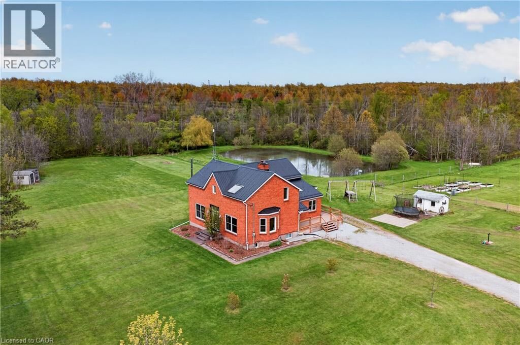 Property Photo:  2266 Pettit Road  ON L2A 5M4 