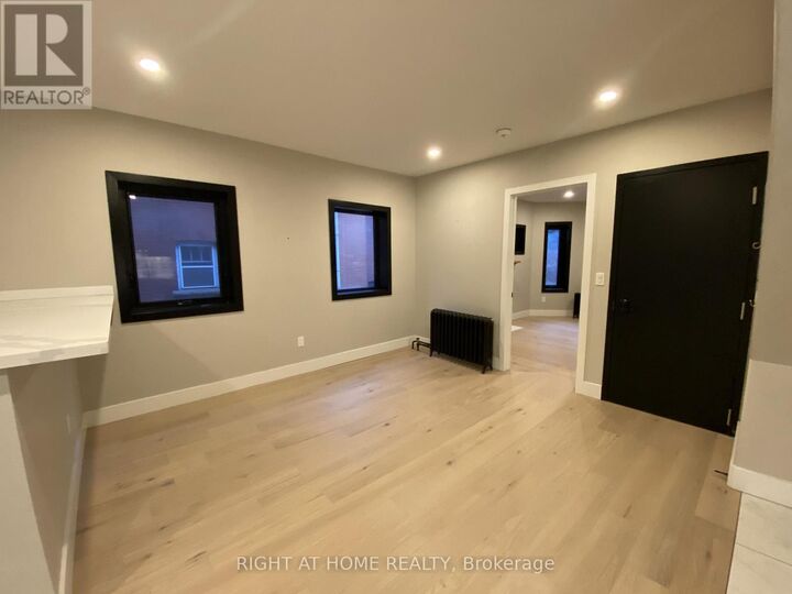 Property Photo:  363 Parkside Drive 1  ON M6R 2Z5 