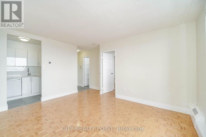 Property Photo:  666 Spadina Avenue 1401  ON M5S 2H8 