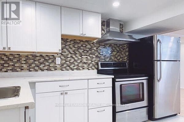 Property Photo:  19 Danube Drive Bsmt  ON M1R 1Z9 