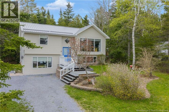 Property Photo:  38 Kingsway Drive  NB E2G 1C1 