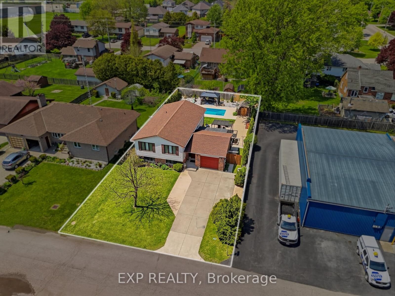 Property Photo:  271 Anne Street  ON N0L 2P0 