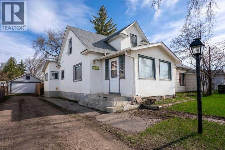 Property Photo:  4716 52 Avenue  AB T9X 1S5 