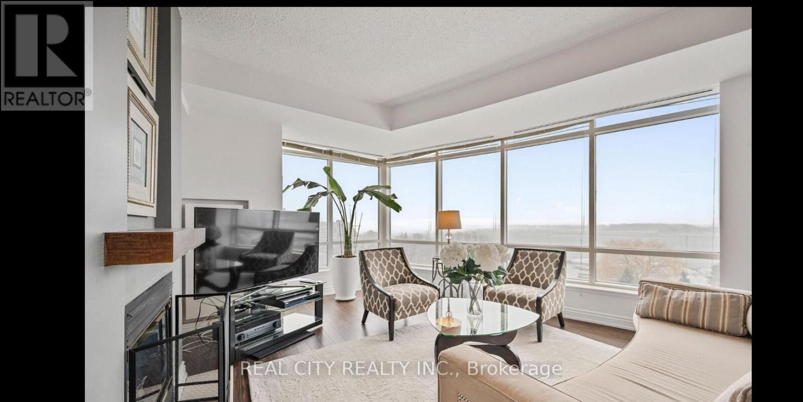 Property Photo:  500 Queens Quay West 801E  ON M5V 3K8 