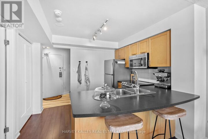 Property Photo:  650 Queens Quay West 803  ON M5V 3N2 