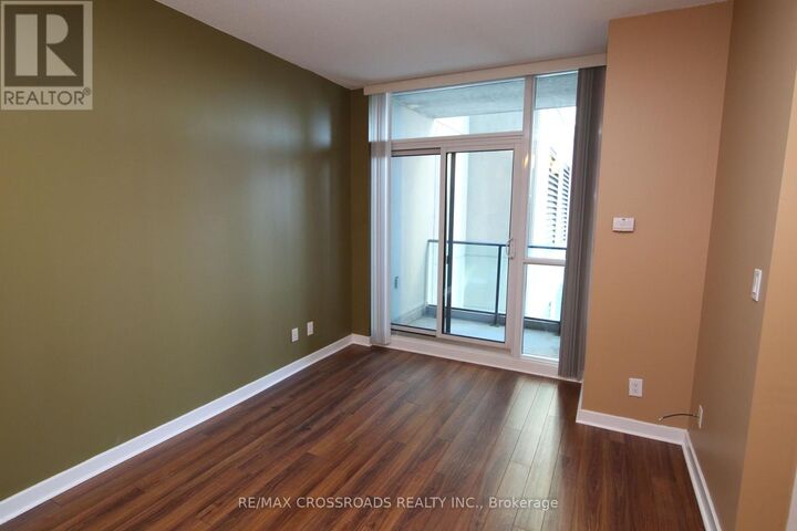 Property Photo:  18 Harbour Street 401  ON M5J 2Z6 