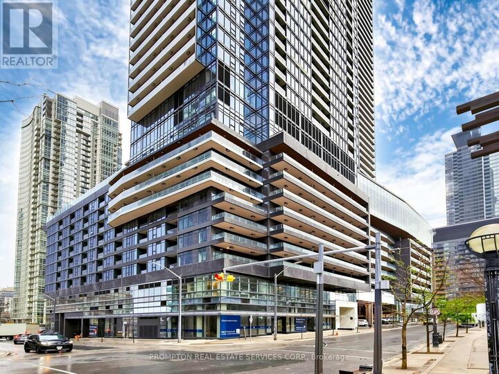Property Photo:  3 Concord Cityplace Way 7203  ON M5V 0X4 