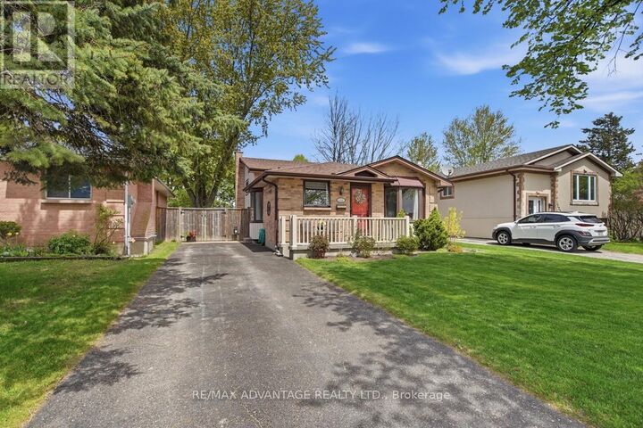 Property Photo:  223 Ardsley Crescent  ON N6G 3W6 