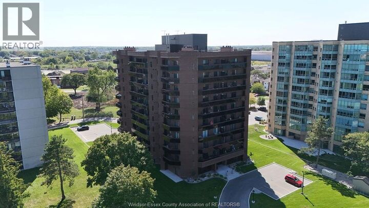 Property Photo:  3663 Riverside Drive East 904  ON N8Y 4V3 