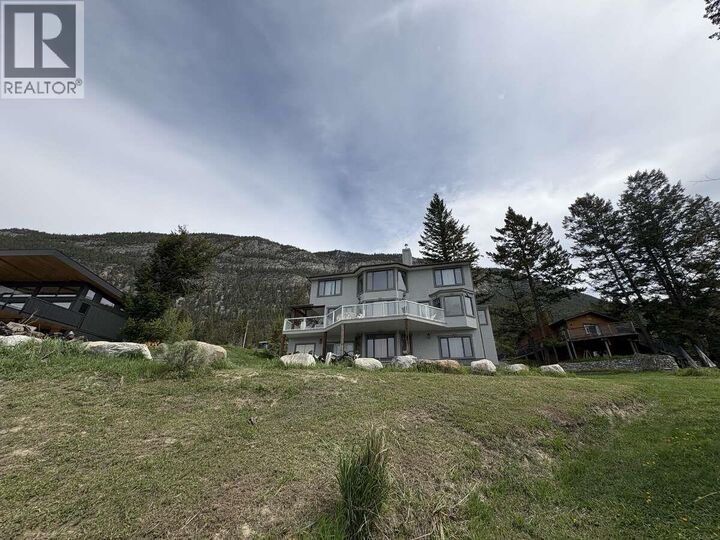 Property Photo: 8381 Richardson Crescent BC V0B 1B0