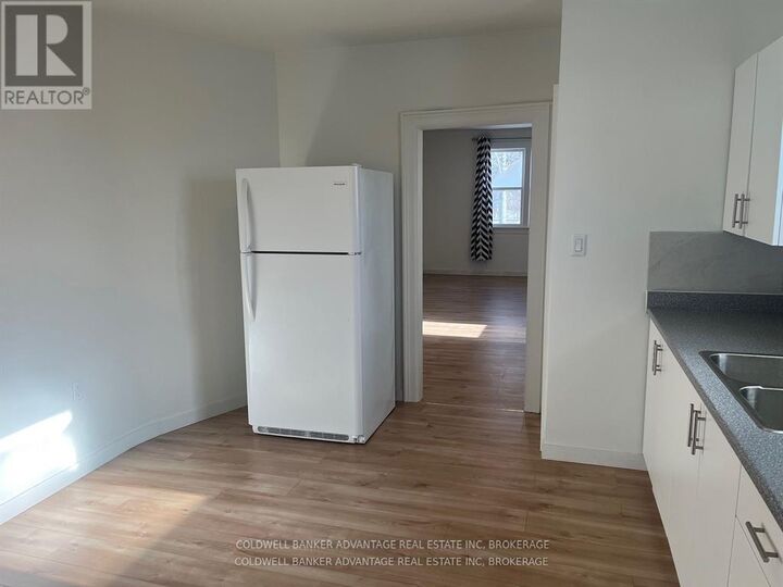 Property Photo:  832 King Street Upper  ON L3K 4J5 